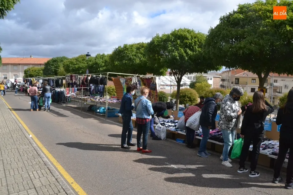 Foto 4 - El mercadillo sabatino est&aacute; de vuelta  
