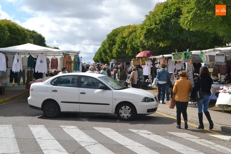 Foto 3 - El mercadillo sabatino est&aacute; de vuelta  