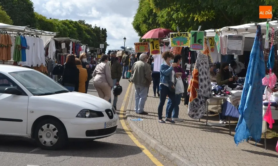Foto 2 - El mercadillo sabatino est&aacute; de vuelta  