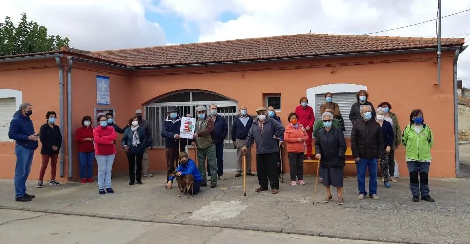 Foto 9 - Ciudad Rodrigo y su comarca se manifiestan en defensa de la Sanidad rural con asistencia dispar  