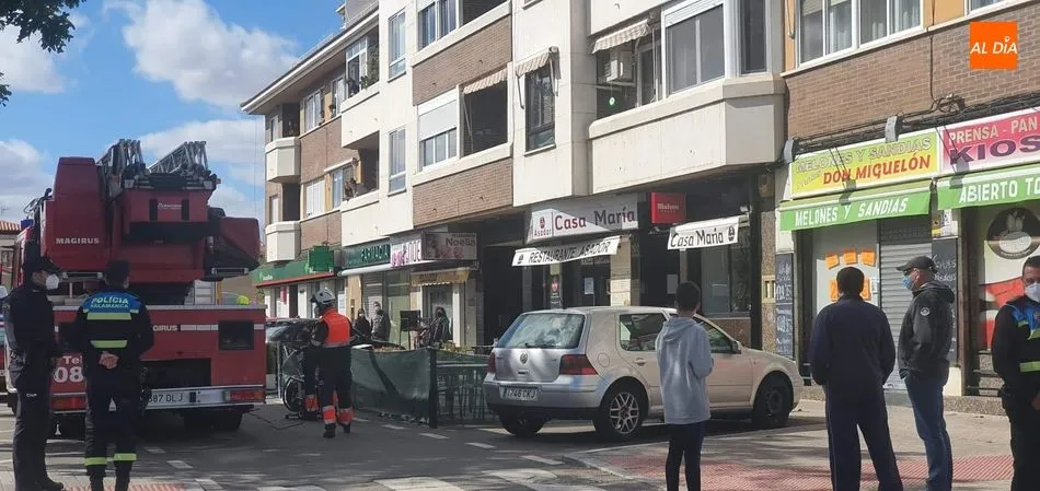 Foto 3 - Susto en Tejares por el incendio en un conocido restaurante asador