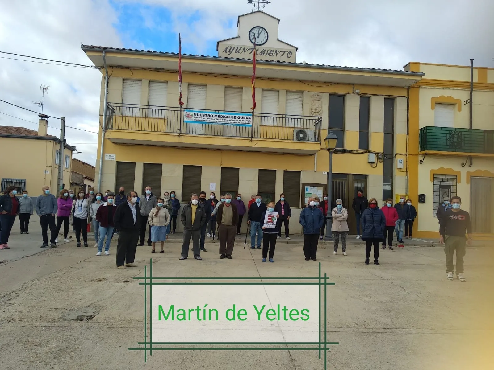 Foto 5 - Ciudad Rodrigo y su comarca se manifiestan en defensa de la Sanidad rural con asistencia dispar  