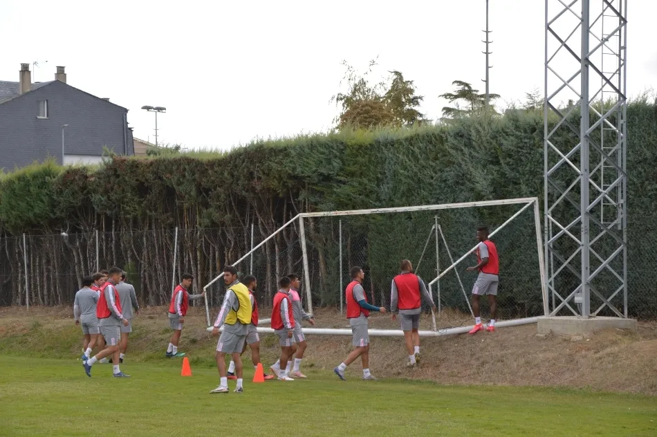 Foto 10 - 'Puma' Ch&aacute;vez y Anderson Arroyo ya entrenan con el Salamanca UDS