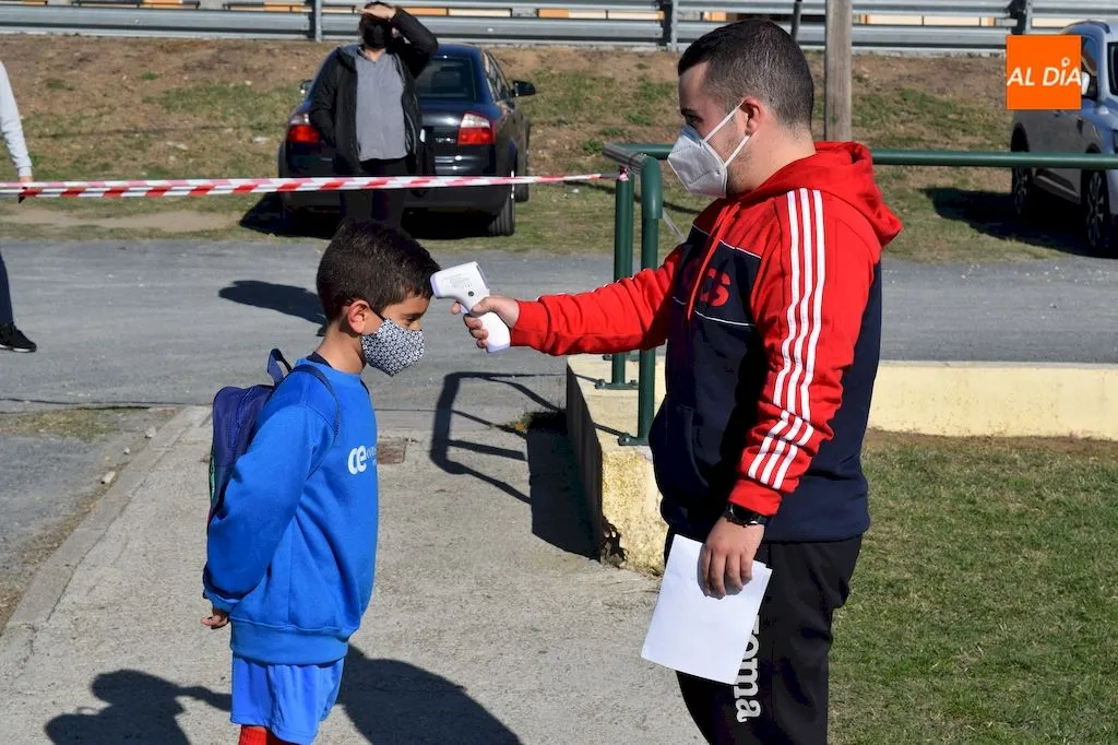 Foto 3 - El Alba de Tormes Club de F&uacute;tbol inicia los entrenamientos con trabajo individualizado y en grupos ...