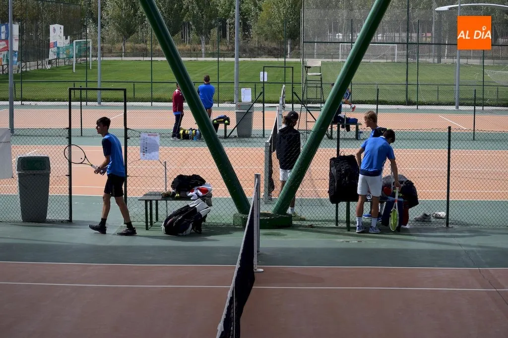 Foto 6 - El equipo masculino del Club Tenis Alba de Tormes disputar&aacute; su primera fase de ascenso a Segunda...