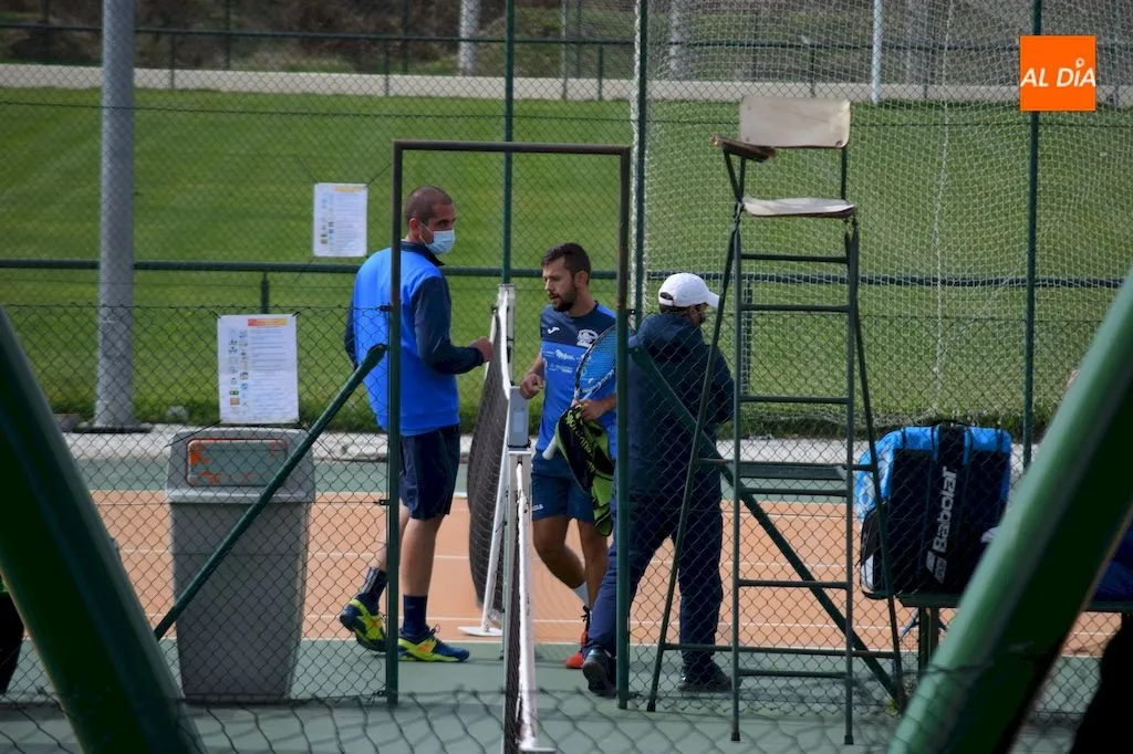 Foto 3 - El equipo masculino del Club Tenis Alba de Tormes disputar&aacute; su primera fase de ascenso a Segunda...