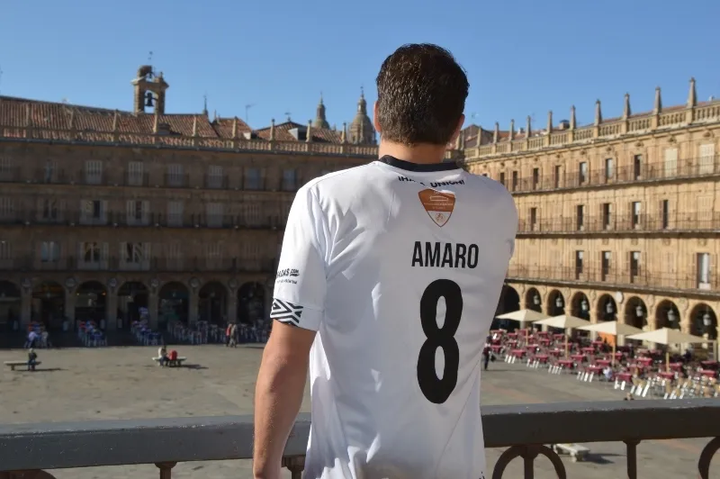 Foto 6 - El Salamanca UDS luce su nueva camiseta para la temporada 20/21 con el lema &ldquo;Ciudad del talento&rdquo;
