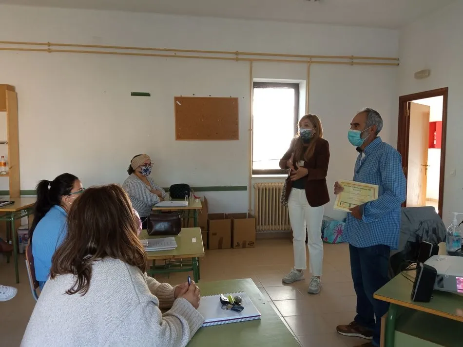 Foto 5 - Escuelas Campesinas clausura en Ledesma el curso de asistente personal   