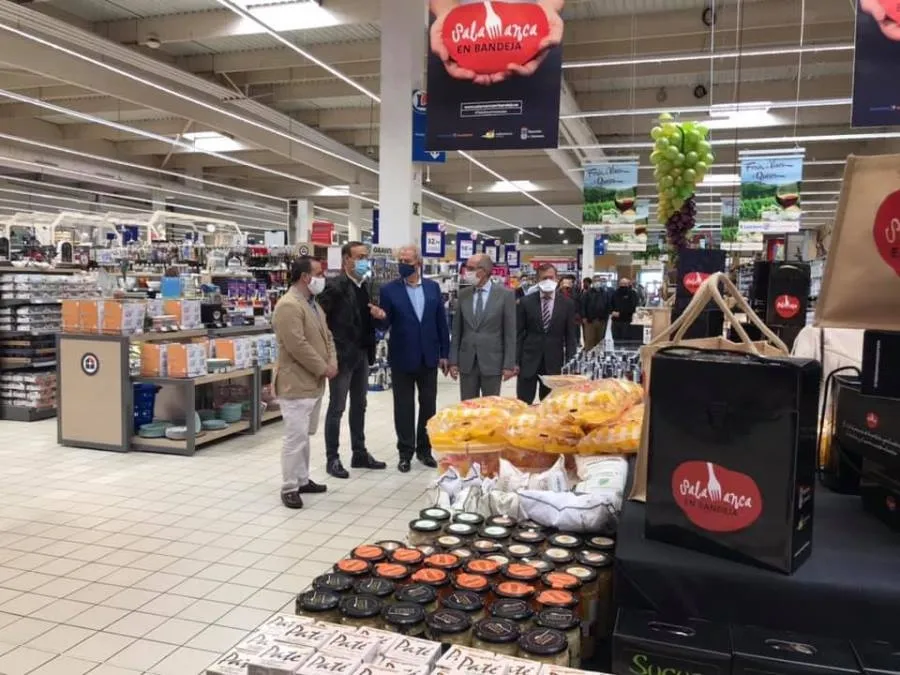Foto 2 - Los productos de &lsquo;Salamanca en bandeja&rsquo; se promocionan en E. Leclerc