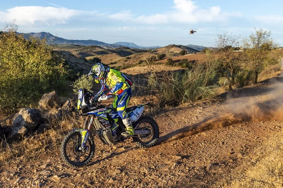 Foto 2 - Santolino se coloca segundo en la general del Rally de Andaluc&iacute;a
