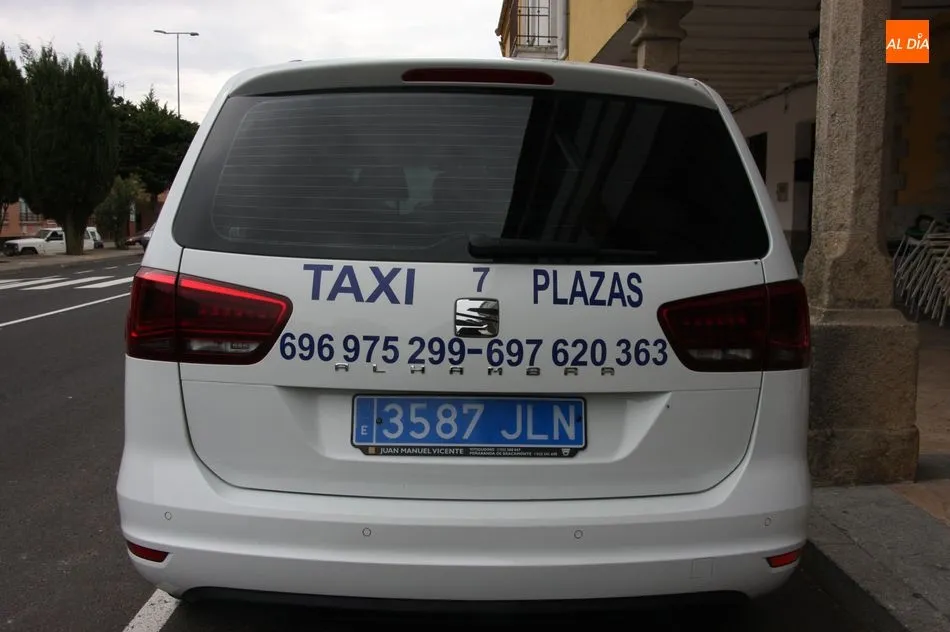 Foto 3 - Taxi Nieto, servicio las 24 horas los 365 d&iacute;as del a&ntilde;o en Vitigudino  