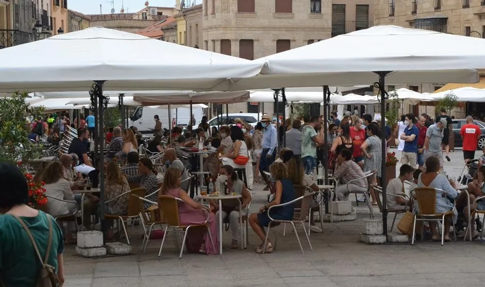 Autorizada la instalación de estufas en las terrazas presentado únicamente una declaración...