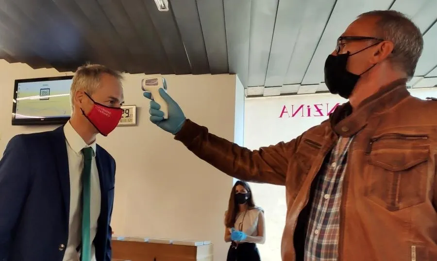 El rector de la Universidad de Salamanca (USAL), Ricardo Rivero, en el teatro Juan del Enzina. Foto EP
