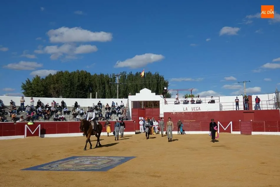 Villoria acoge una novillada para alumnos de la escuela de tauromaquia rodeada de medidas...