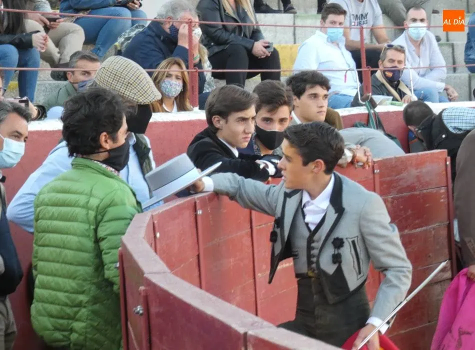 Foto 10 - Roberto Jarocho y Raquel Mart&iacute;n debutan como novilleros en la plaza de toros de Villoria  