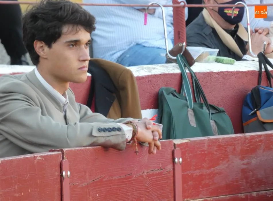 Foto 7 - Roberto Jarocho y Raquel Mart&iacute;n debutan como novilleros en la plaza de toros de Villoria  