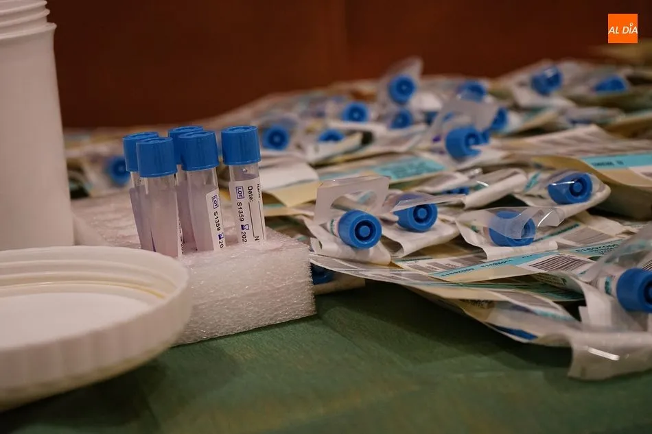 Castilla y León registra 925 positivos, hasta 64.045, otros 14 fallecidos más y 32 nuevas altas