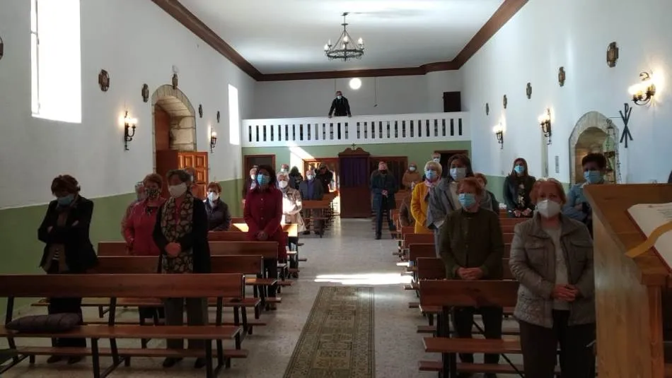 Foto 3 - La comunidad parroquial de Bocacara recibe al Administrador Apost&oacute;lico  