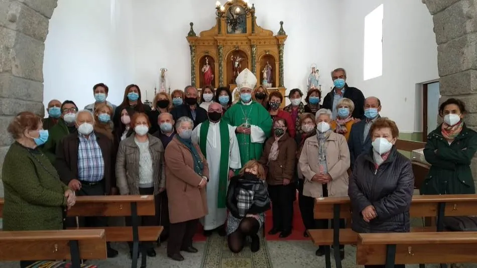 La comunidad parroquial de Bocacara recibe al Administrador Apostólico  