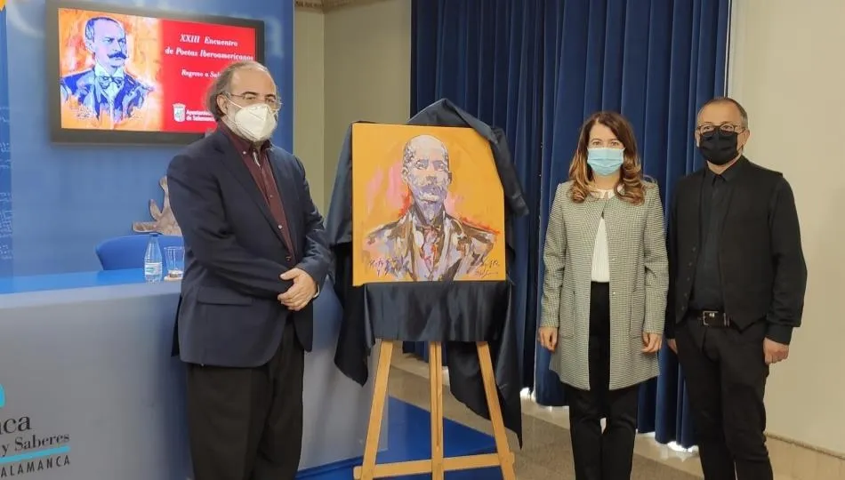 Alfredo Pérez-Alencart, María Victoria Bermejo y Miguel Elías, de izquierda a derecha, en la presentación del Encuentro de Poetas Iberoamericanos en Salamanca. Foto EP