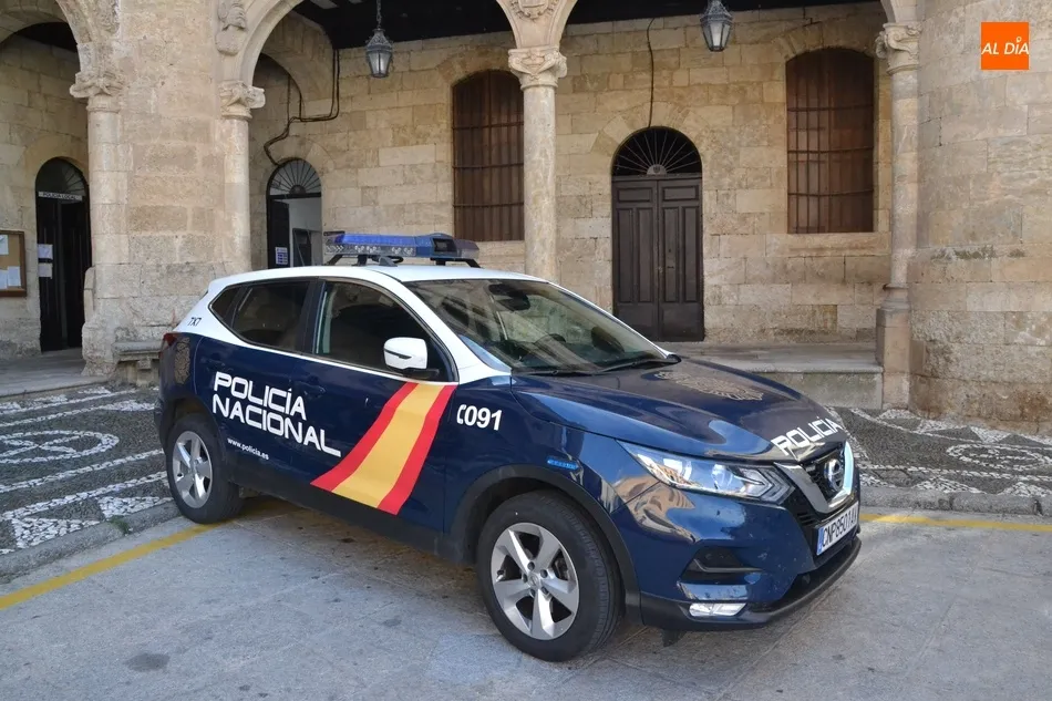 Foto 2 - La Polic&iacute;a Nacional vuelve a prestar en Ciudad Rodrigo el servicio de expedici&oacute;n del DNI  