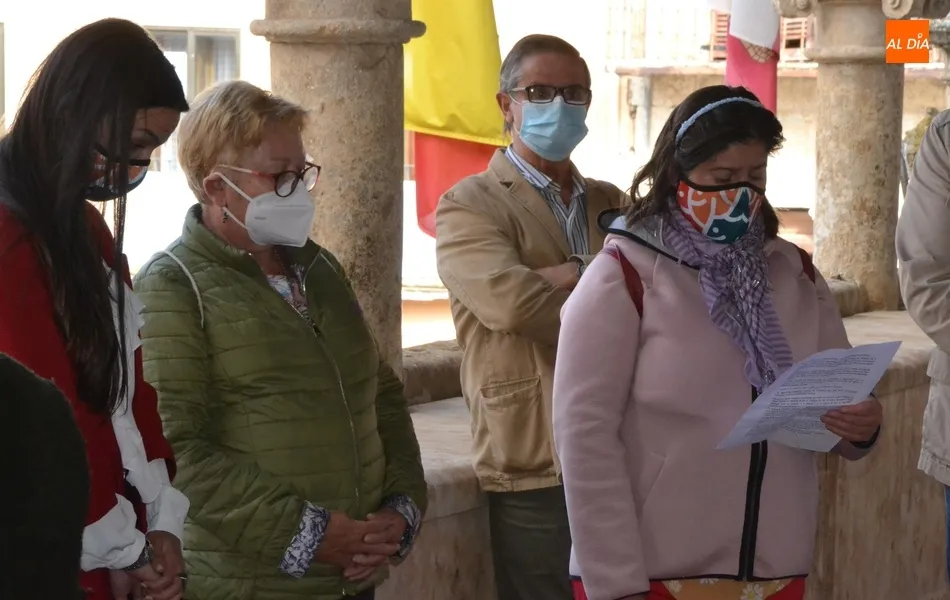 Foto 3 - Ciudad Rodrigo conmemora con la lectura de un manifiesto el D&iacute;a Mundial de la Salud Mental  