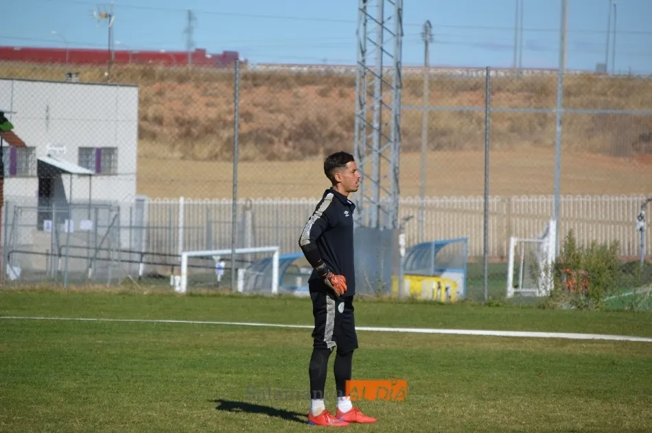 Foto 11 - DeLorenzi vuelve a entrenar con el Salamanca UDS y Madrigal se ausenta por lesi&oacute;n