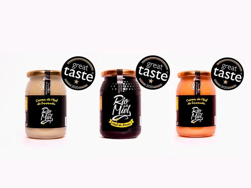 Las variedades de miel de brezo, miel crema de romero y miel crema de lavanda, producidas de manera artesanal por Rio de la Miel