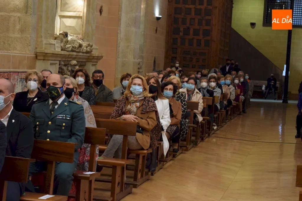Foto 8 - Misa pontifical para festejar la Solemnidad de Santa Teresa de Jes&uacute;s