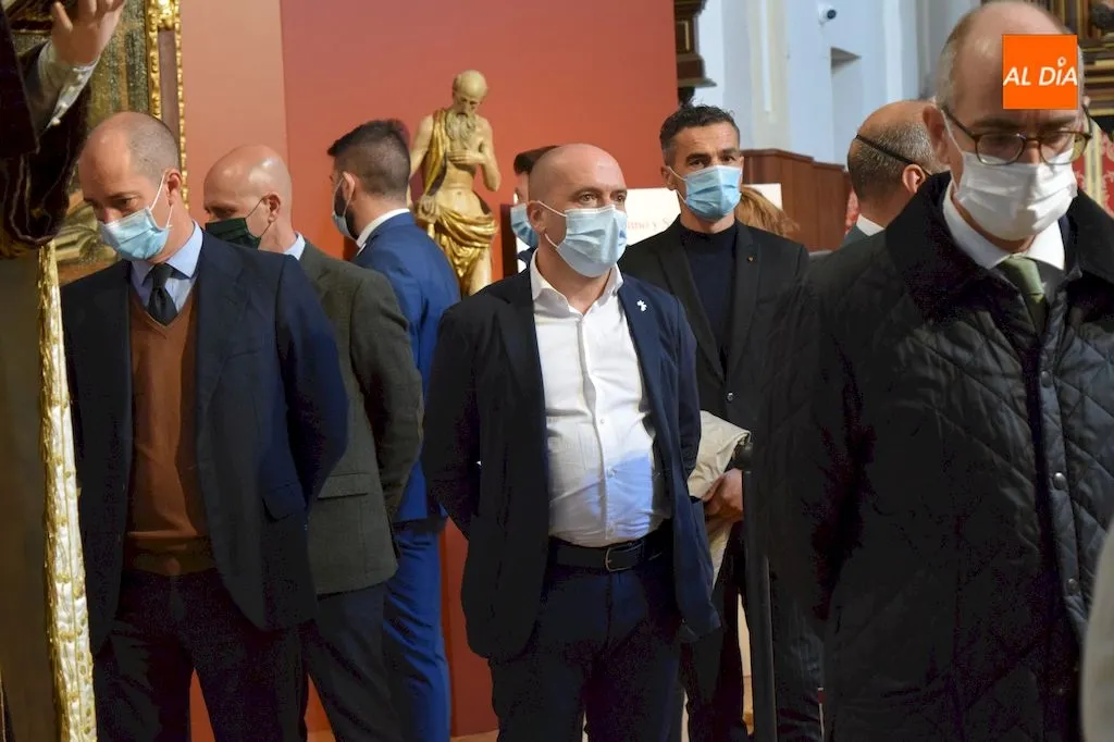 Foto 3 - La exposici&oacute;n &lsquo;Arte Sacro Teresiano&rsquo; encandila a Javier Iglesias,&nbsp;presidente de la...
