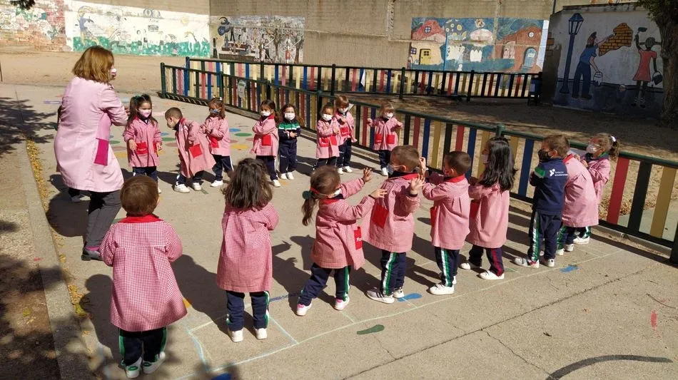 Foto 8 - El Colegio Santa Teresa de Jes&uacute;s celebra su fiesta con medidas de seguridad &ldquo;pero tambi&eacute;n...