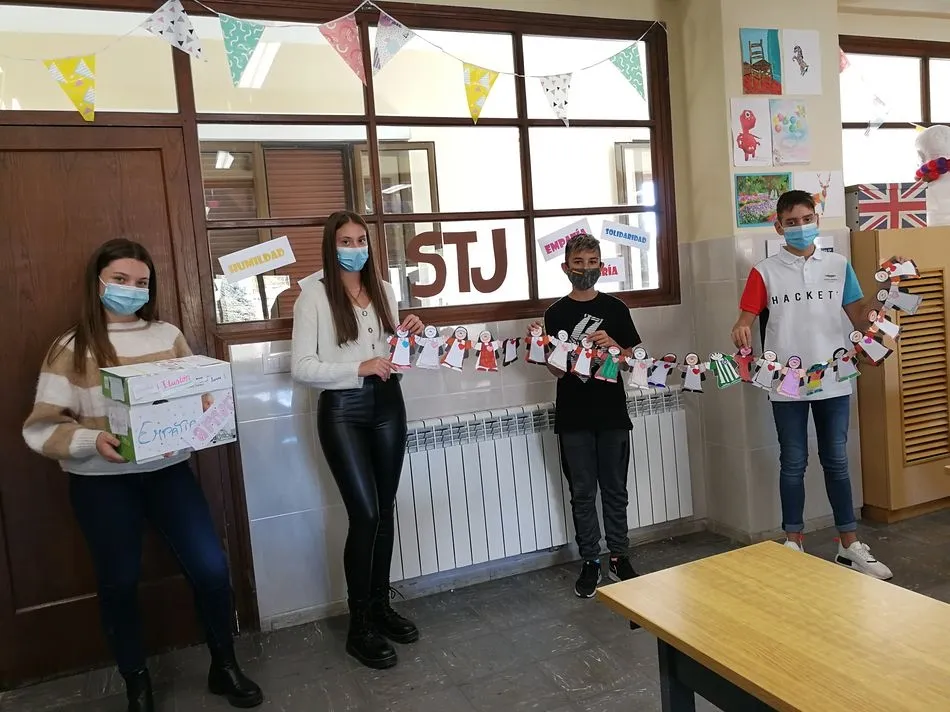 Foto 7 - El Colegio Santa Teresa de Jes&uacute;s celebra su fiesta con medidas de seguridad &ldquo;pero tambi&eacute;n...
