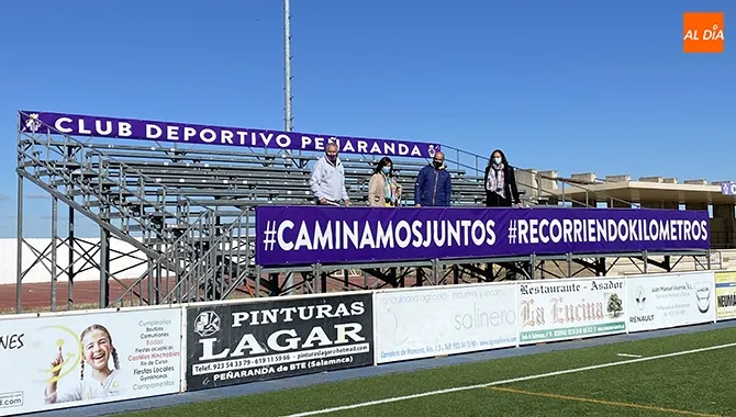 El campo municipal Luis García cuenta con nuevas gradas supletorias instaladas por el CD Peñaranda y el Ayuntamiento