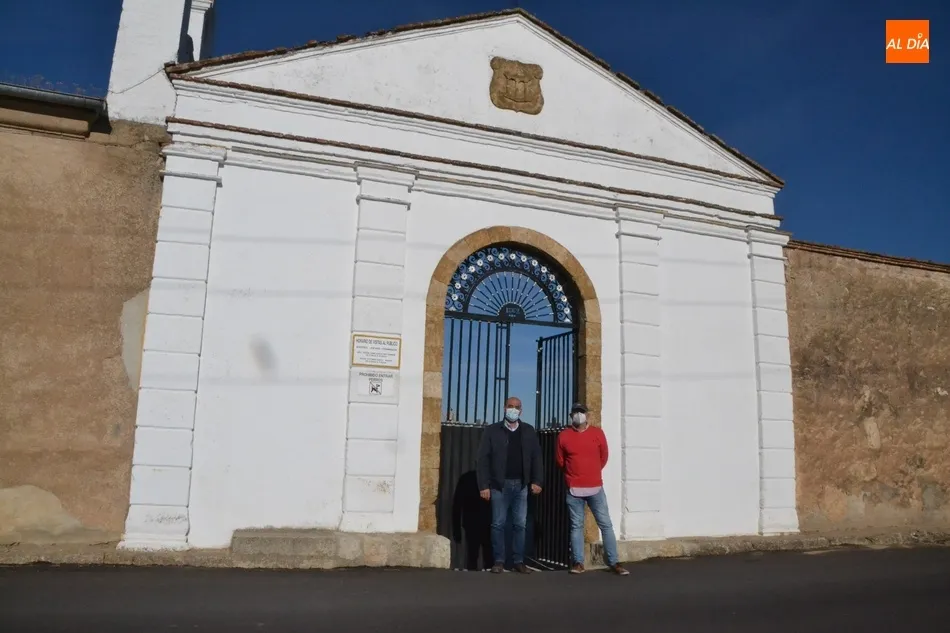 Foto 8 - El Cementerio s&oacute;lo podr&aacute; acoger a un m&aacute;ximo de 200 personas a la vez el D&iacute;a de Todos los Santos ...