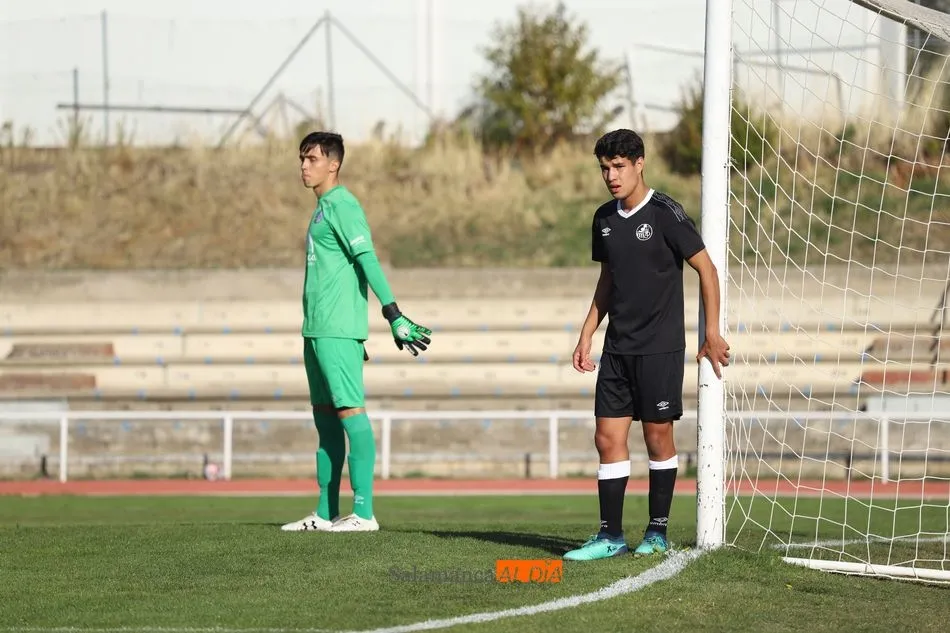 Foto 11 - Clay Silvas le manda un mensaje a Egea al darle la victoria al Salamanca UDS 'B' sobre el Cristo...