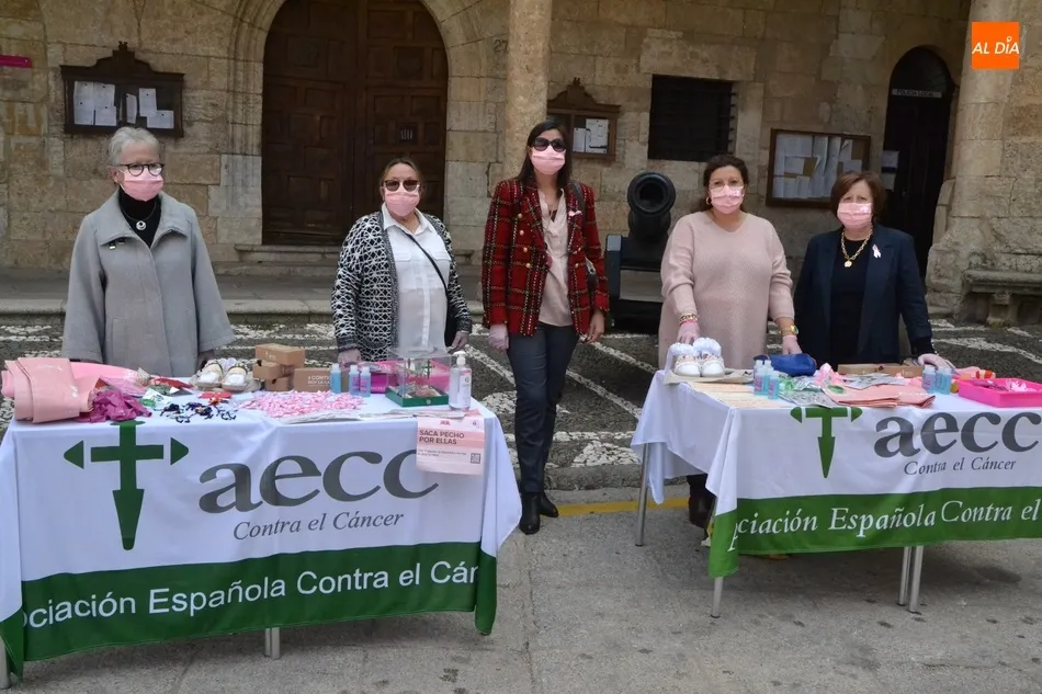 La AECC sale a la calle para conmemorar el Día contra el Cáncer de Mama  