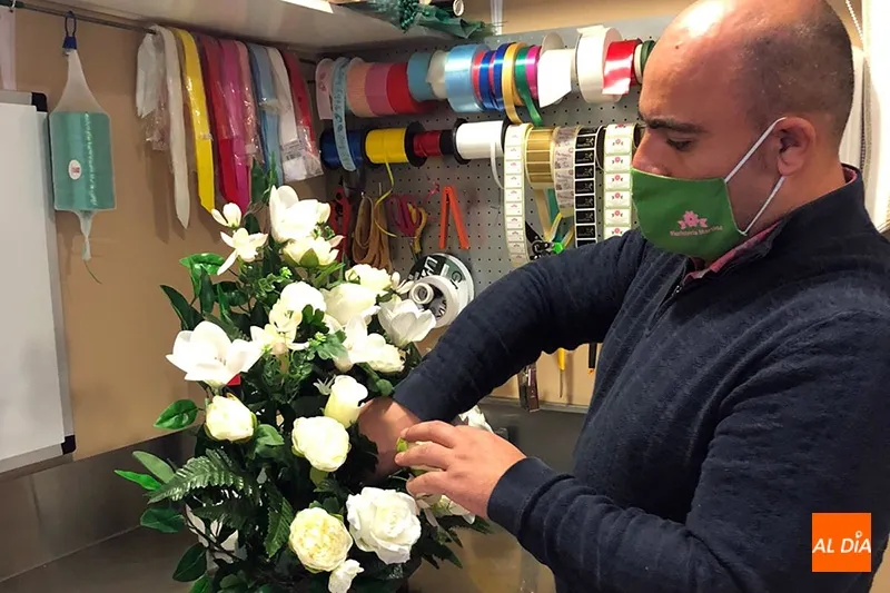 Foto 3 - Las Florister&iacute;as de Pe&ntilde;aranda, a pleno rendimiento en preparaci&oacute;n de pedidos y detalles florales ...