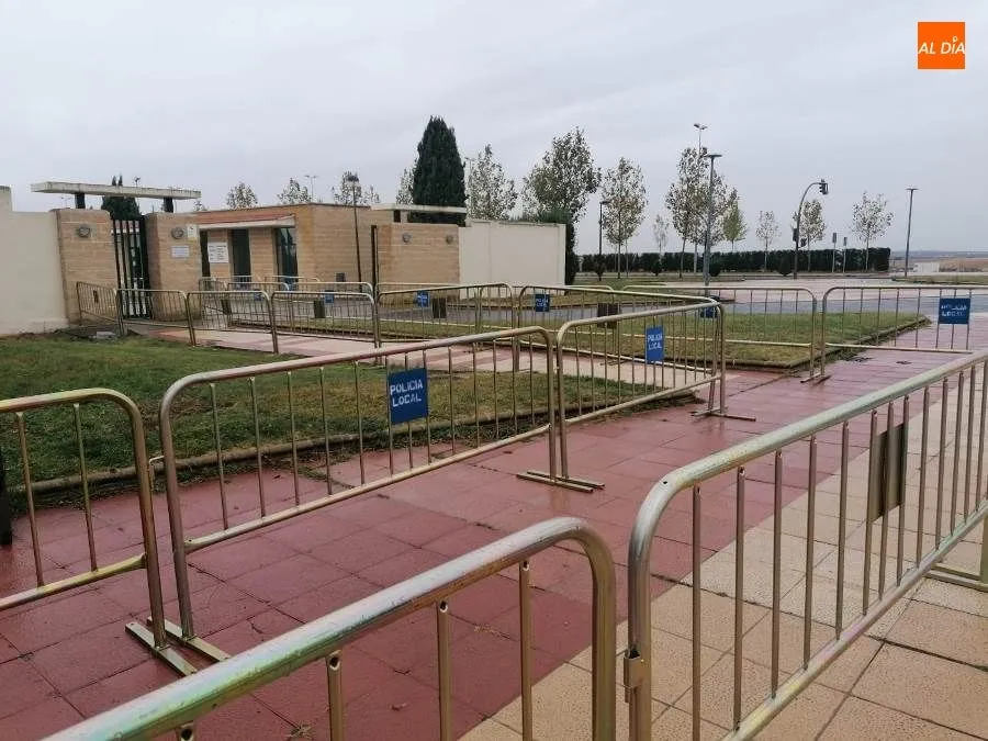 Foto 4 - El cementerio de Salamanca prepara el control de accesos y l&iacute;mite de aforo para la festividad de...