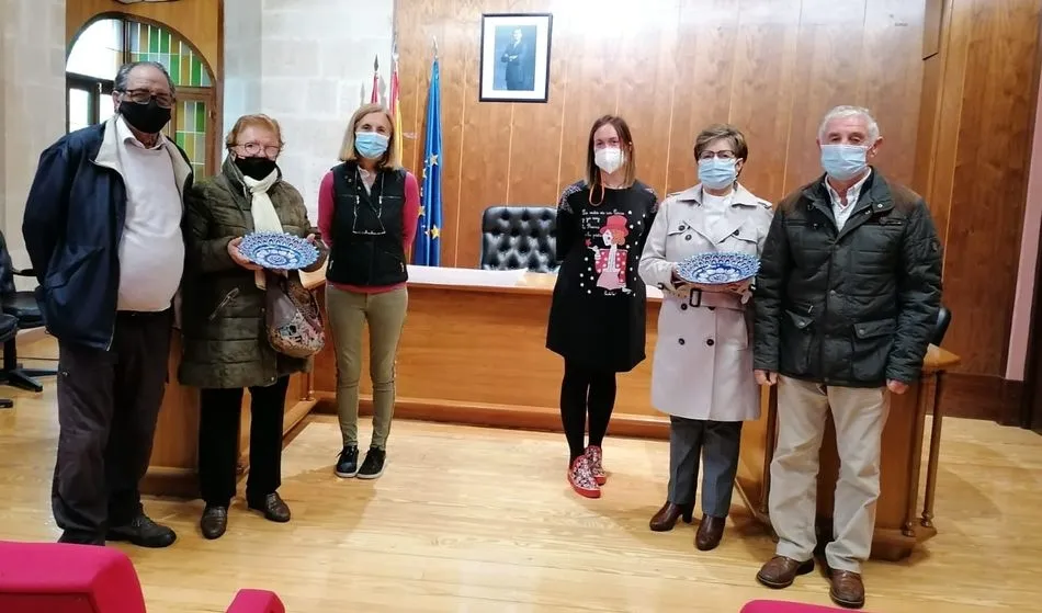 Homenaje a dos matrimonios albenses en sus Bodas de Oro