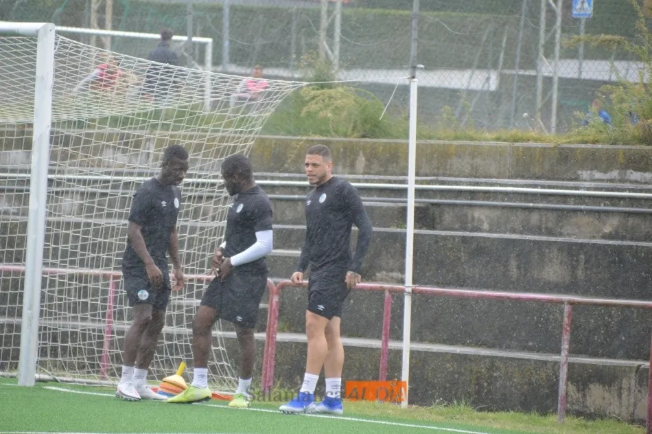 Foto 2 - Duma ya trabaja a las &oacute;rdenes de Egea y Madrigal sigue fuera de los entrenamientos del Salamanca...
