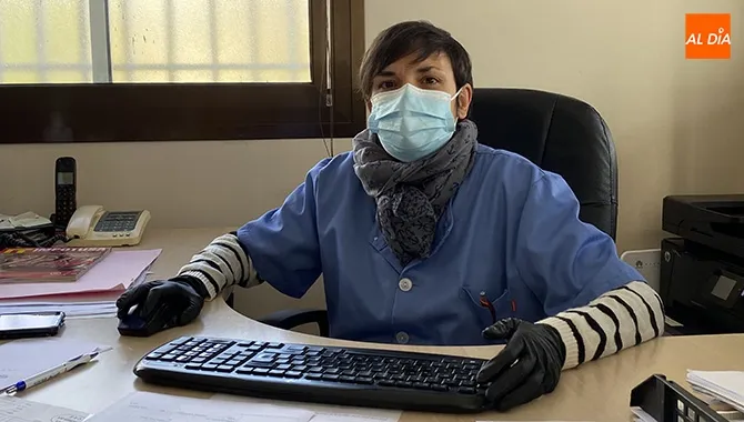 Rosa Casas Saéz, gerente de la Cooperativa Coenyco en el polígono industrial El Inestal de Peñaranda