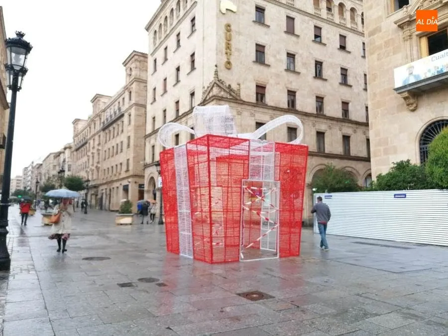 Foto 5 - Salamanca prepara sus pr&oacute;ximos ornamentos navide&ntilde;os