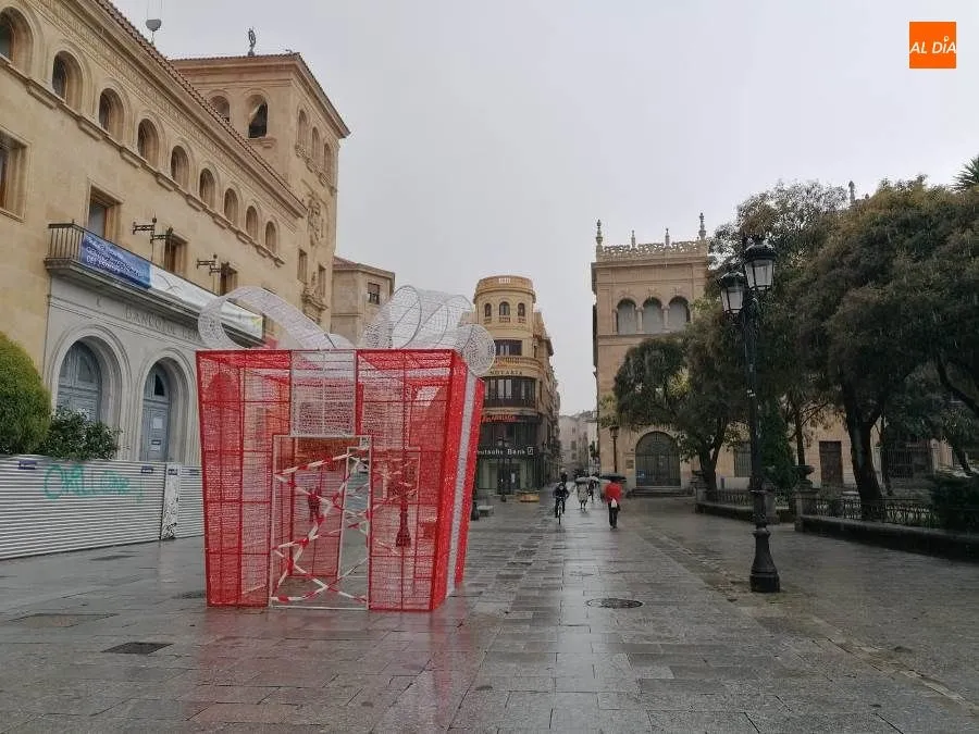 Foto 3 - Salamanca prepara sus pr&oacute;ximos ornamentos navide&ntilde;os