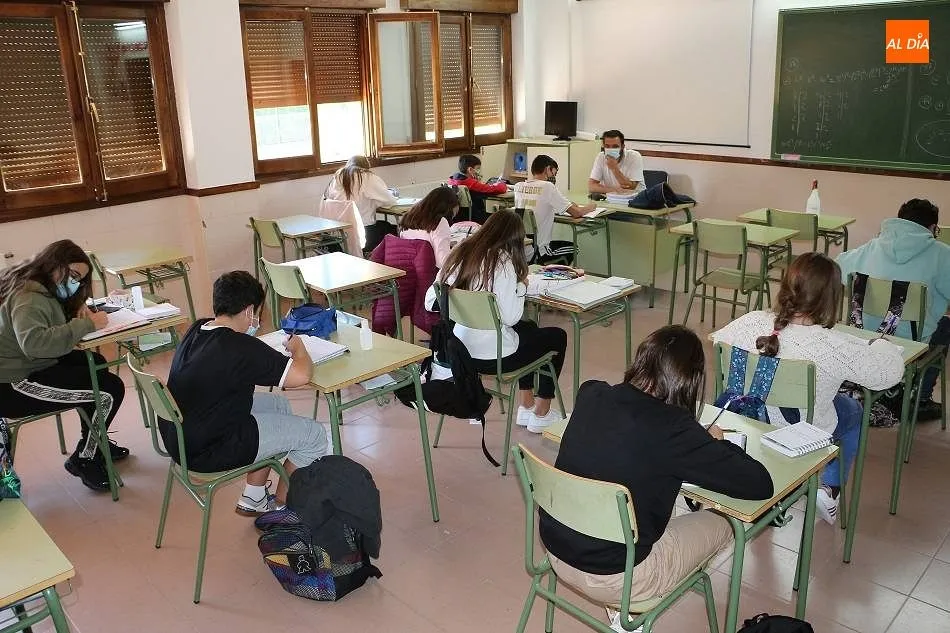 Estudiantes del IESO Las Batuecas en La Alberca - Archivo
