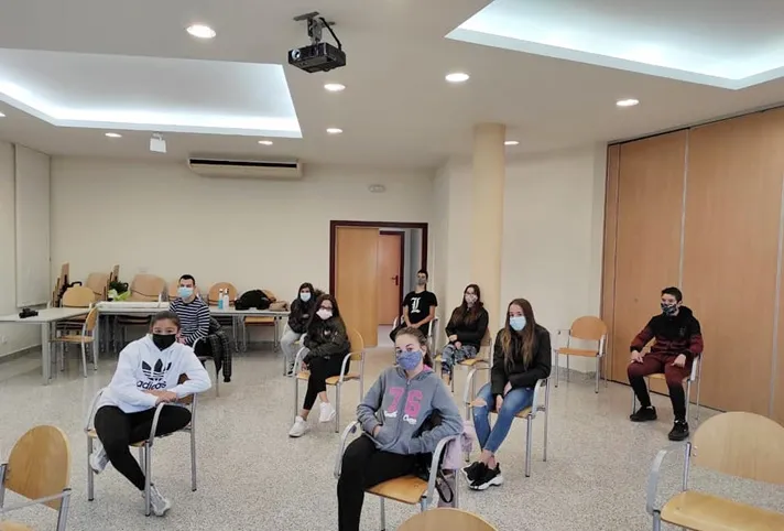 Integrantes de CiberCarba en la Feria de Jóvenes Despiertos