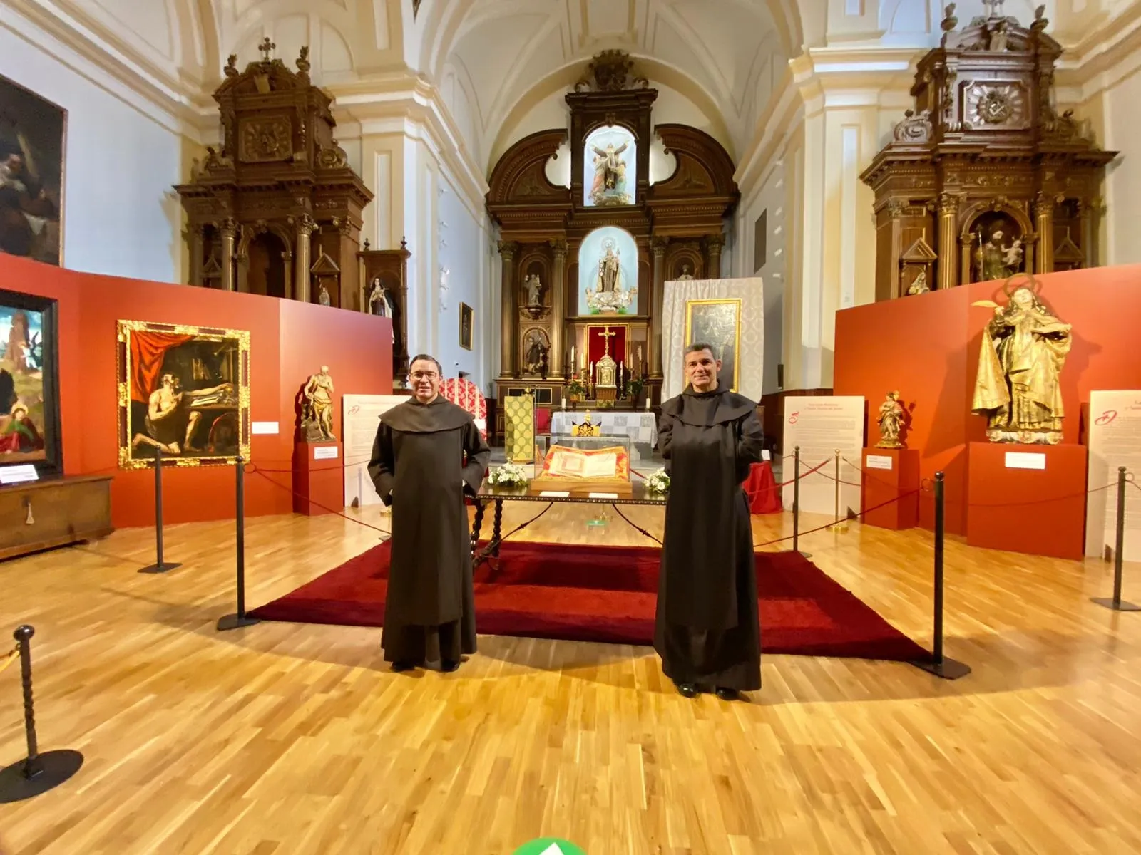 Foto 5 - El Provincial de los Carmelitas Descalzos muestra su inter&eacute;s por la ruta de peregrinaci&oacute;n...