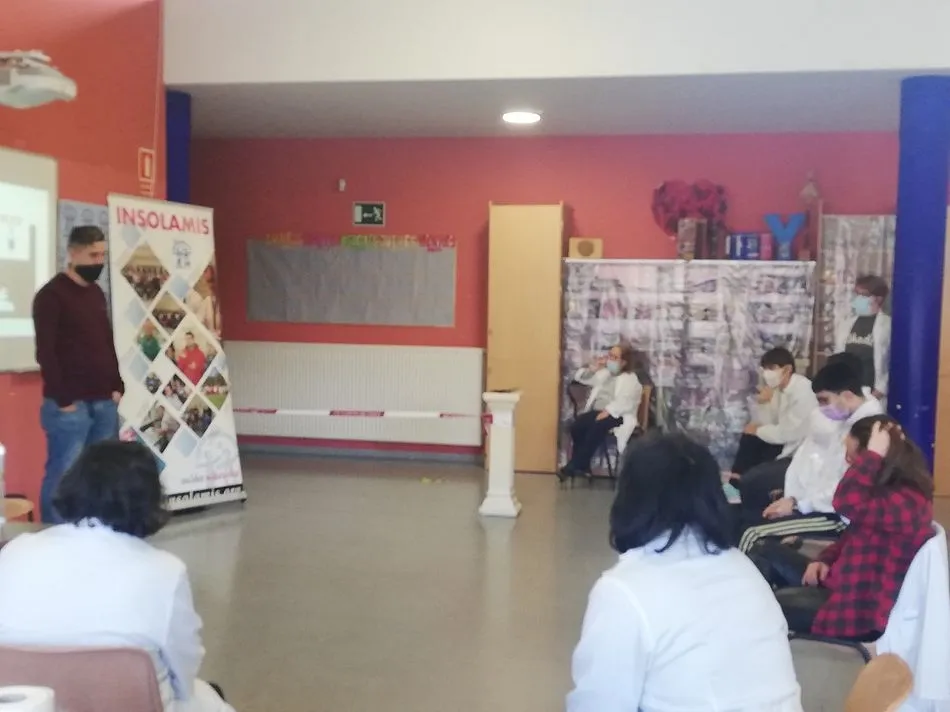 Foto 5 - El centro Insolamis recibe la visita del conocido chef Ruly