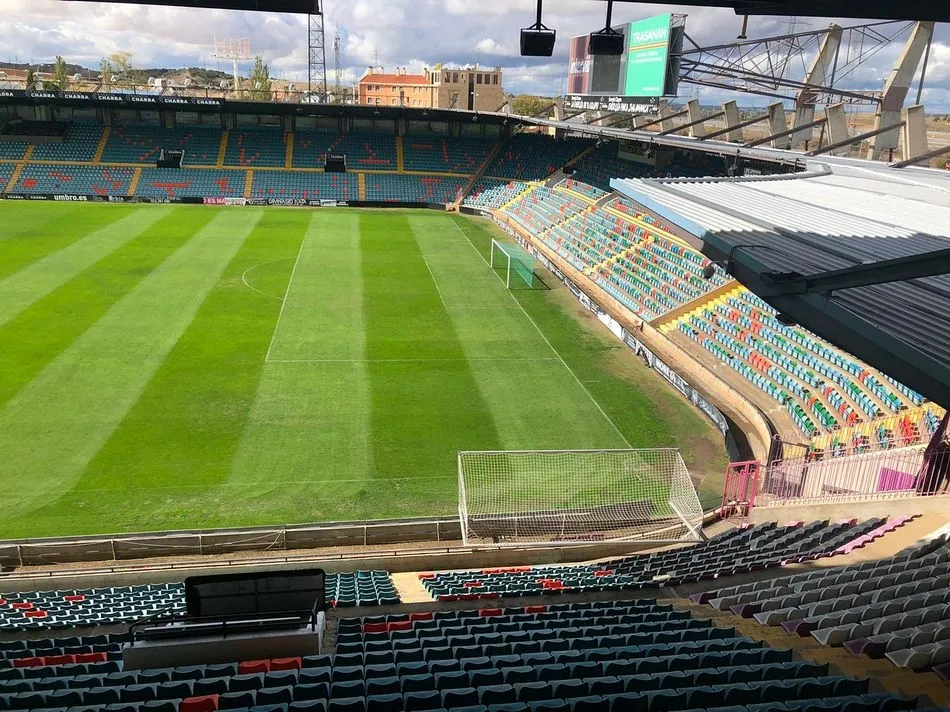 Estadio Helmántico, que recibirá público para el partido contra el Coruxo - Salamanca UDS