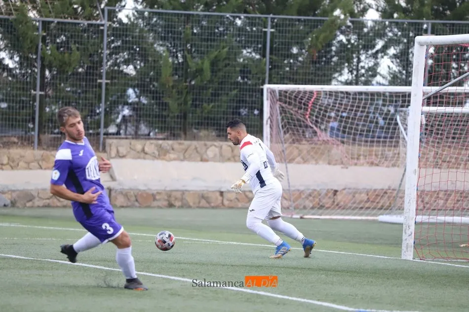 Foto 5 - Victorias del filial del Salamanca UDS y el Santa Marta y derrota para el Pe&ntilde;aranda este fin de...