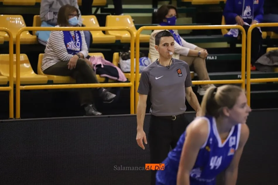 Foto 8 - El Perfumer&iacute;as Avenida suda la gota gorda para superar a un fiero Movistar Estudiantes (63-58)